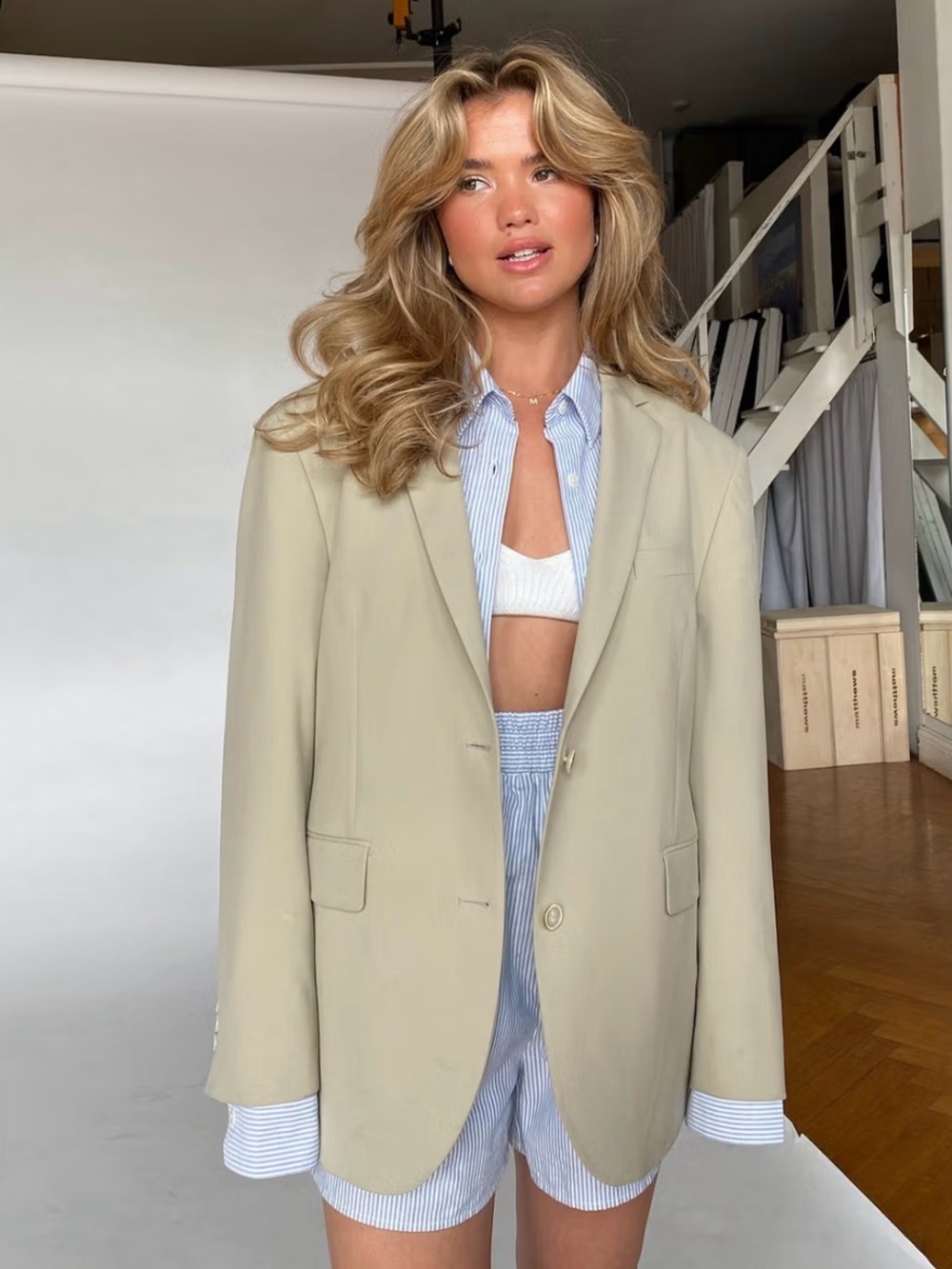 Djerf Avenue Forever Blazer Greige